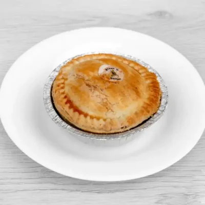 Golden baked steak and Stilton pie with rich, savoury filling.